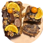 Cozonac raw-vegan, de post, cu nucă și ciocolată