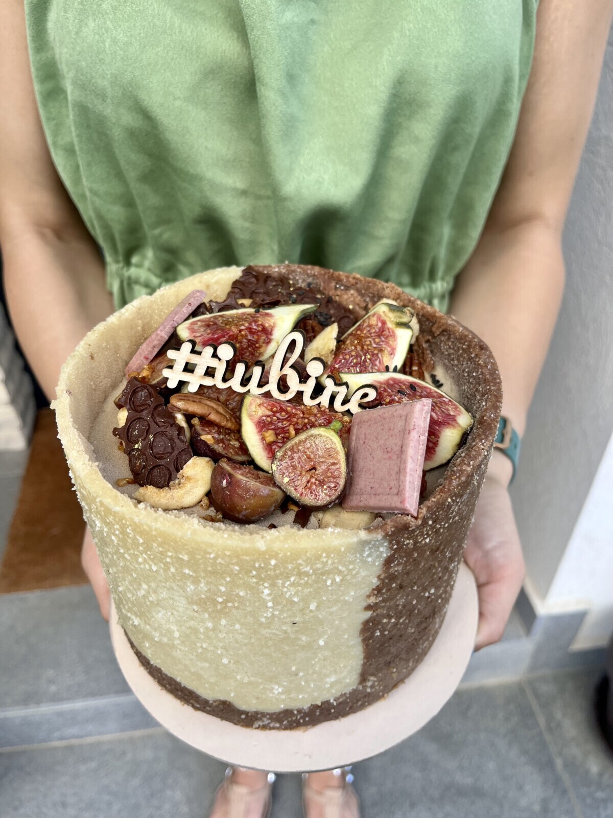 Tort vegan Iubire - imagine 2