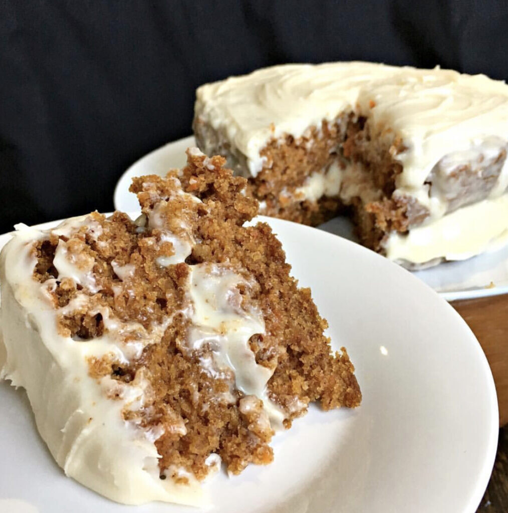 Tort de morcovi Vegan (Carrot Cake)