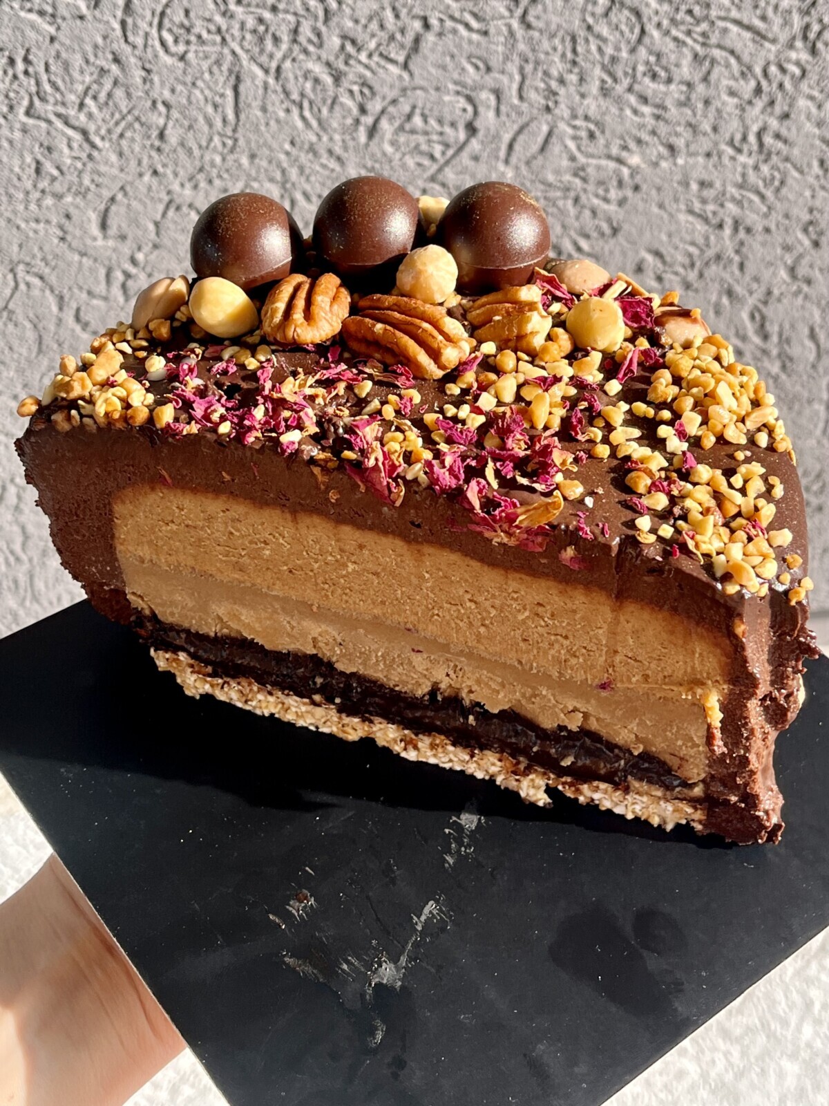 Beneficiile prăjiturilor raw-vegan: deliciu pentru minte și corp