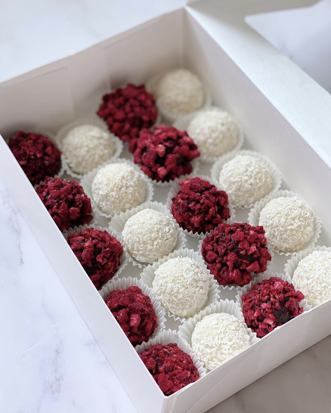 Cutie praline fără zahăr